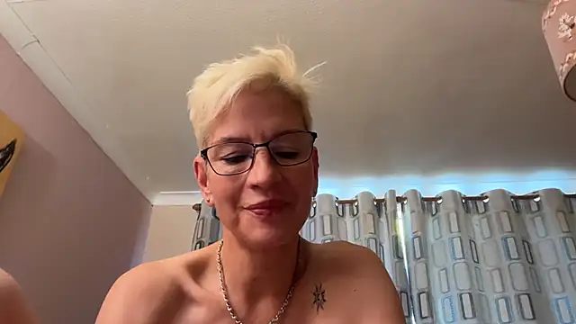 JennyHazel1 - arse close