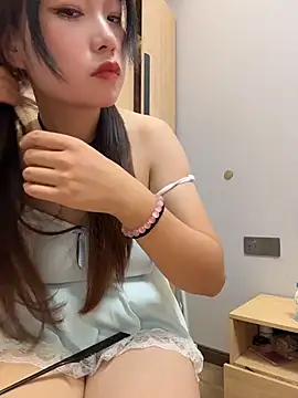 Xianyu-ss - 挑战任务：想办法 让表哥 摸自己胸，不是剧情