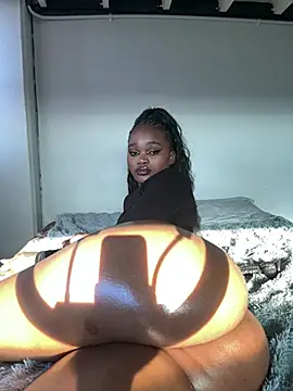 Cataleyasweetbooty - Deep missionary fuck for 5min🍑🔥💦💦