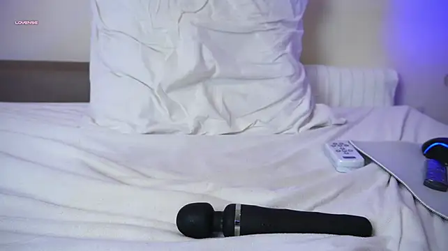Lucky_angel - Anal plug in out