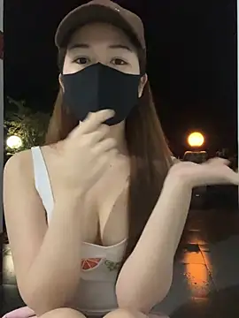 My_Melodyy - Make me cum pussy in public garden 🪴😈