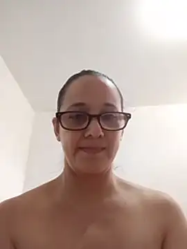 Nicolle_milf1978 - dame tendre 50 orgasmos en pvp contigo