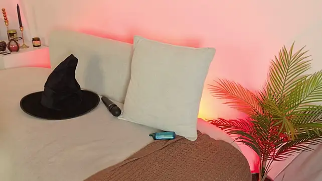 Zoe_Benson - Fuck me in doggy+naked+spanks