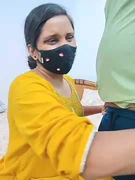 Your___Riya - Suck boobs in public 🌺💋