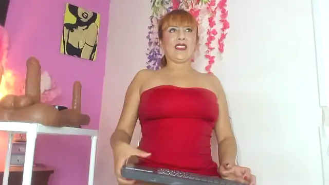 Niki_Fox111 - squirt in seat