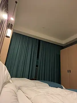 Eva10069 - 公众咖啡厅真空下半身行走人群