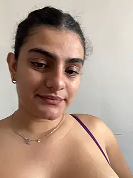 Carlafox05 - Show tits on the balcony