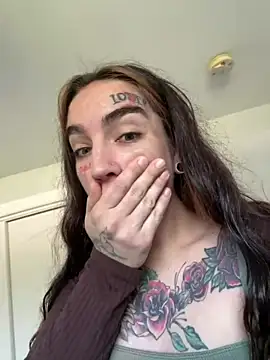 BrattyKiller - make brat smile