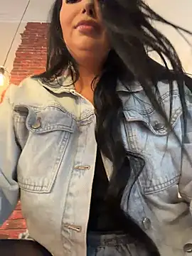 Tisha_Busty