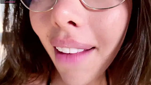 SarahPreston - A blowjob that makes you come in me face