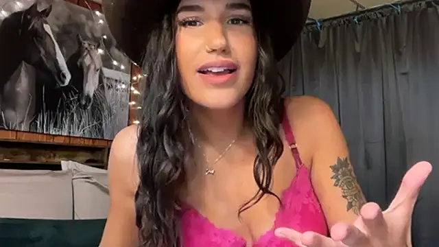 Ella2sweet - boob tease