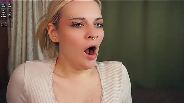 KaleyMahunik - do you wanna quick check under my short