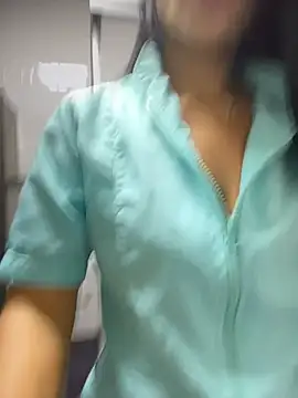 LuxeBrunetteXXX - MAKE ME CUM AT WORK 😈
