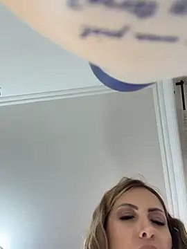 _Abril-Office1 - First Squirt Today 💦✨🔥