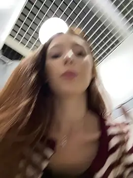 LilluKatten - TOUCH WET CLIT IN PUBLIC 💦