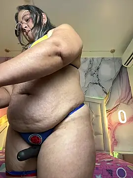 Lucy_Milf_474 - SHOW ASS DOGGY ♥