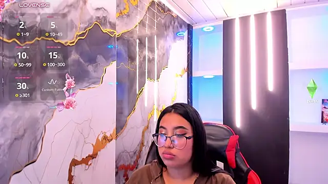 Susan_mooree - show tits