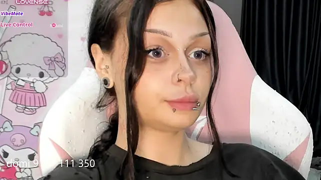 MelonyEmo - boobs massage