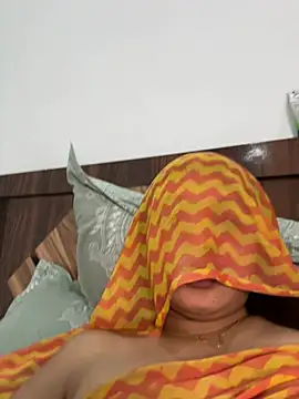 Miss_kanika76 - Ass hol ke