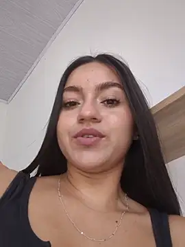 DulceCaroX - Dildo ass wall fast in public