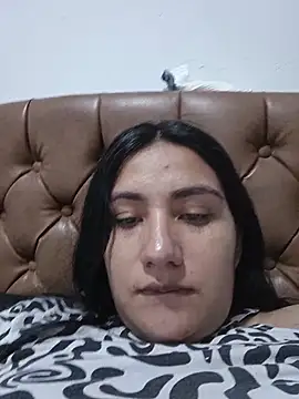 Hellen_000 - Milk from my breasts on my face