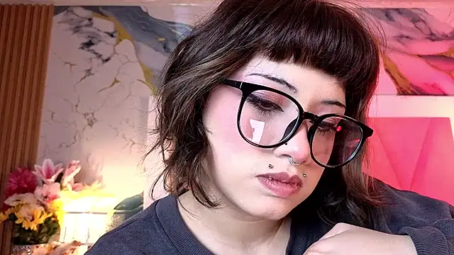 Sienna_Desiree - hello :D