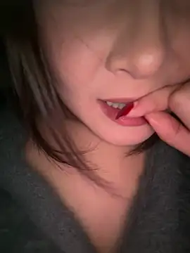 YaYa-168 - 新号开播，收藏到五万，公开私秀。。。