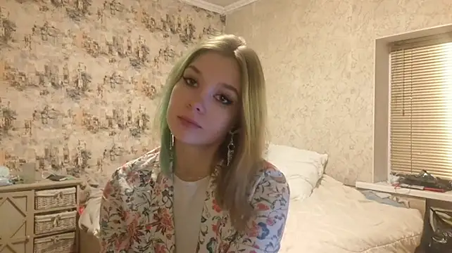 KymberlyKarhoff - Handbra