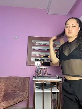 Nails_Lucia - show pussy a my client