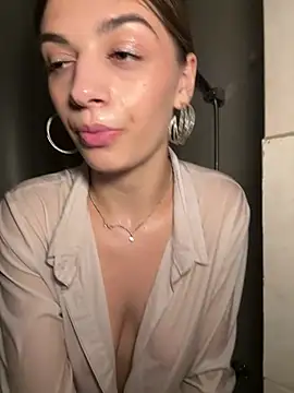 KatyOops - FULL NAKED+3M TOY CONTROL LAST TIP