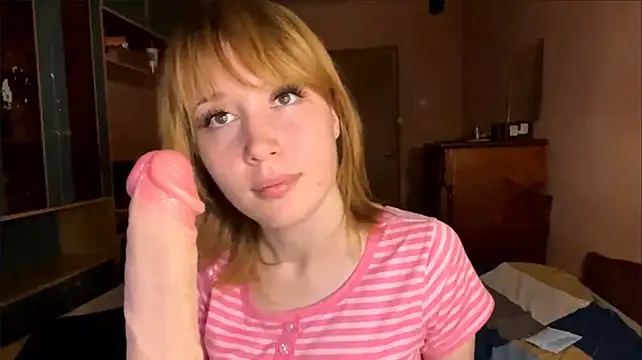 Lizamillss - slightly lick my fingers✌🏻