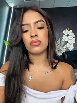 MystiqueXXX - FUCK MY PUSSY IN PUBLIC RECEPTION!😈🍓