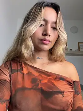 Amanda-medrano1 - Show boob and blowjob