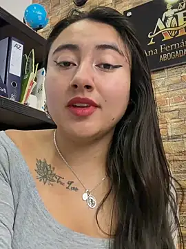 _Sarah-Office1 - Spread my ass and use my DIAMONS Plug