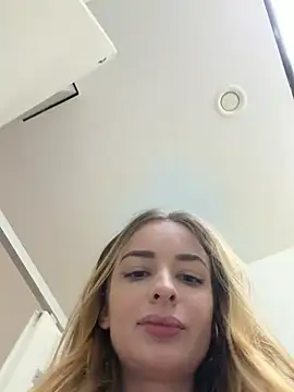 EvieEvans - let strangers touch my boobs
