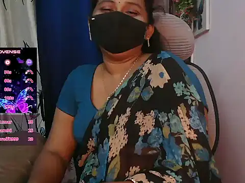 Pavani-Darling - ice on boobs in 5 mins