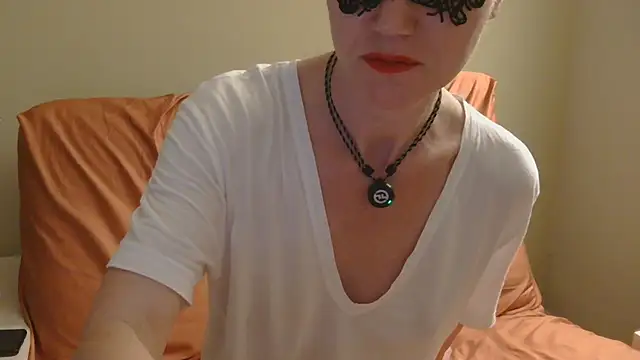 HannaAX - suck finger