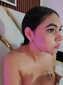 AlinnaRosee_ - MASTURBATE IN THE LIVING ROOM 💦💦