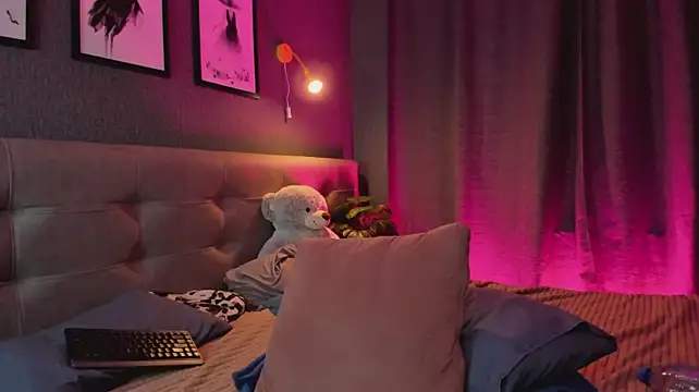 Lesi_Moonie01 - flash pussy
