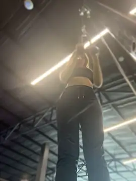 Kloe__t18 - Show boobs at gym