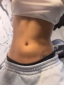 _miapetite - A finger in my pussy ✨😏