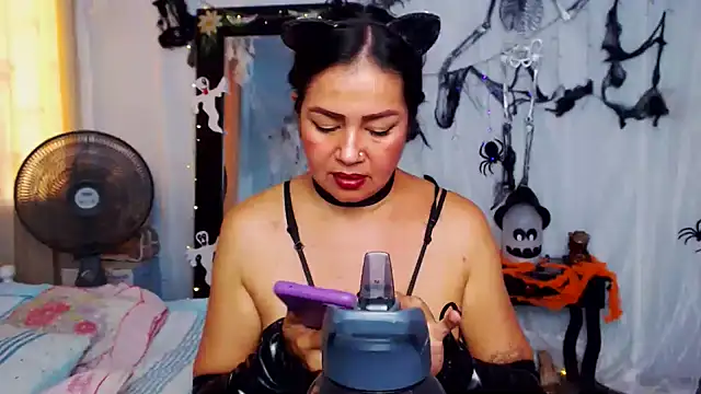 RUBII-ADAMS - FULL SQUIRT TSUNAMI