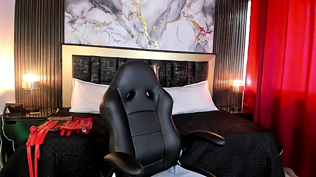 Emma__Slave - ⛓️🔥Reverence to my master!