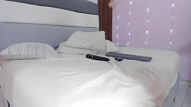 ALICESTARKK - happy hour