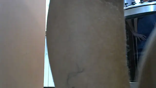 AmoraHotwife - PELADA NA CAMA COM PLUG