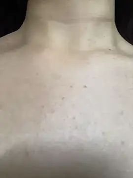 Ariferrero - completely naked in the store for 4 minu