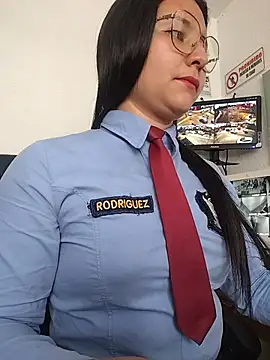 Queen_linda1 - Sit on my face!🎀(NO PANTIES)