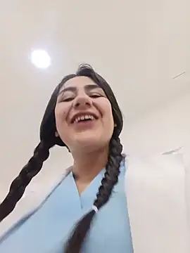 CAROLINE__07 - Walking naked to the men's bathroom