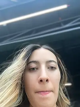 Kloe__t18 - Show boobs at gym