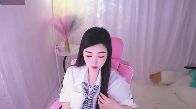 Jenny0304 - 努力挣钱 买小粉玩具